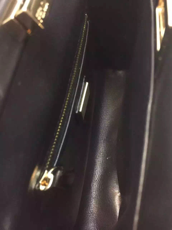 2015秋冬最新作 FENDI フェンディ スーパーコピー ☆ 新作☆Peekabooマイクロ トート ブラック
