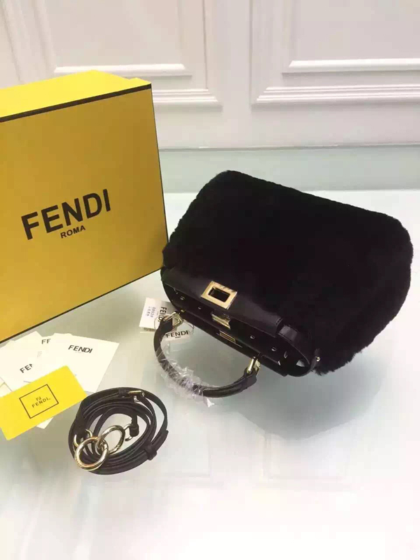 2015秋冬最新作 FENDI フェンディ スーパーコピー ☆ 新作☆Peekabooマイクロ トート ブラック