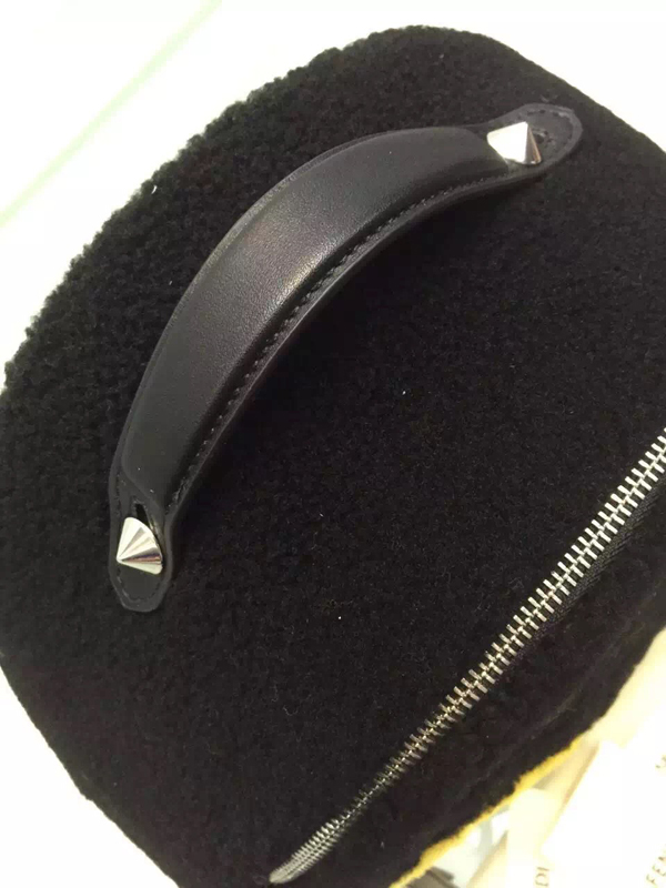 [2015秋冬最新作最速入荷]FENDI フェンディ スーパーコピーモンスターバックパックリュック8BZ036_48V_F044N