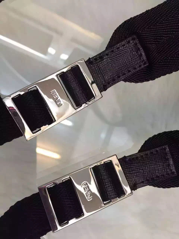 2015秋冬新作 FENDI フェンディ スーパーコピー バッグバグズバックパックブラック青