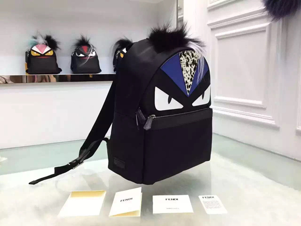 2015秋冬新作 FENDI フェンディ スーパーコピー バッグバグズバックパックブラック青