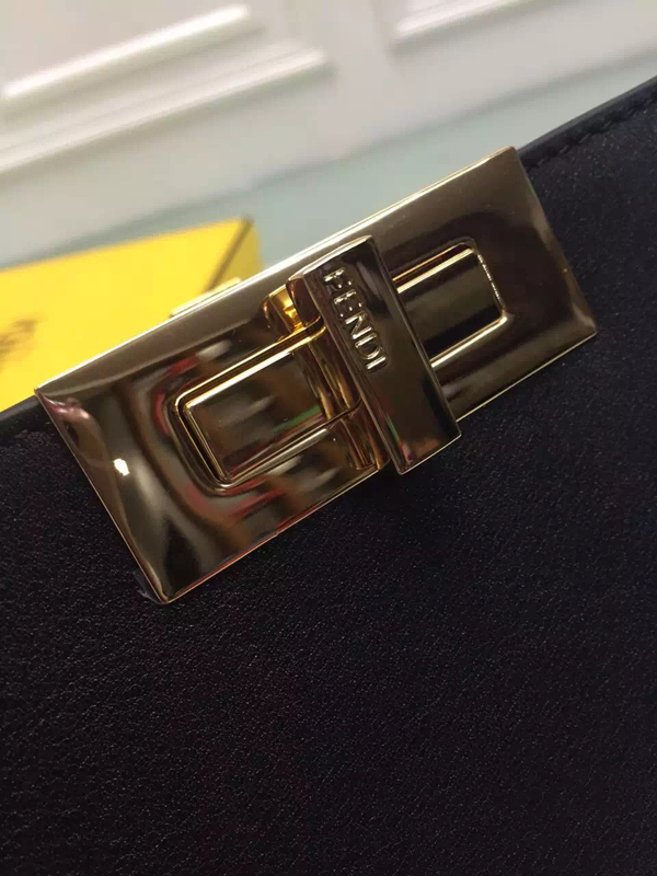 2016新作PEEKABOO FENDI フェンディ スーパーコピー クラッチ 8BP1025AWF0653