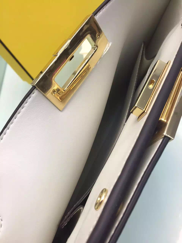 2016新作FENDI フェンディ スーパーコピー PEEKABOO クラッチ 8BP1025AWF0658