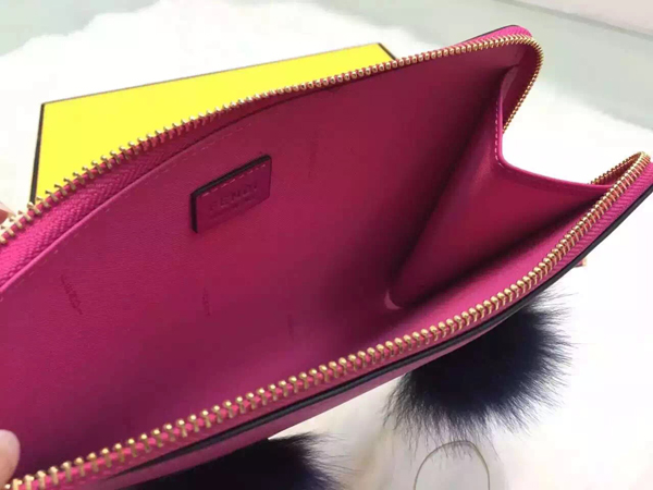 2015新作！FENDI フェンディ スーパーコピー ☆iPadも入る！ファー付 モンスタークラッチバッグ