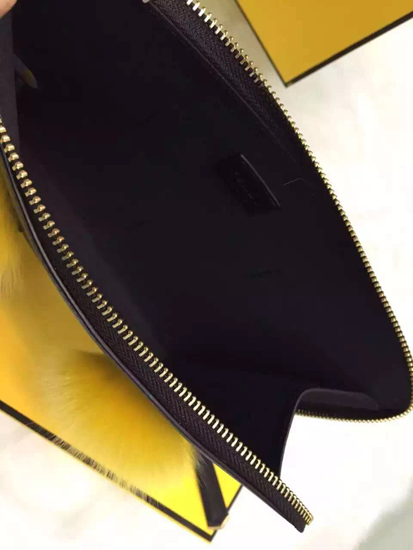2015新作 FENDI フェンディ スーパーコピー キュートなモンスター クラッチバッグ ブラック