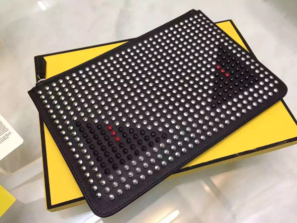 Safari掲載 2015新作 FENDI フェンディ スーパーコピー バッグバグズクラッチバッグ