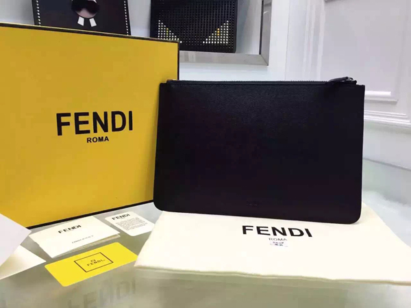 Safari掲載 2015新作 FENDI フェンディ スーパーコピー バッグバグズクラッチバッグ