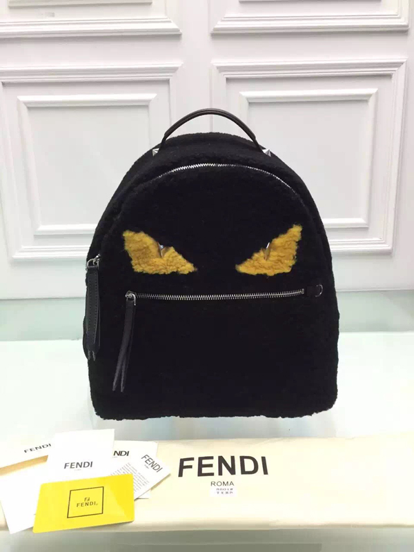2016秋冬最新作【希少限定】FENDI フェンディ スーパーコピー モンスタームートン バックパック 8BZ03648VF044N