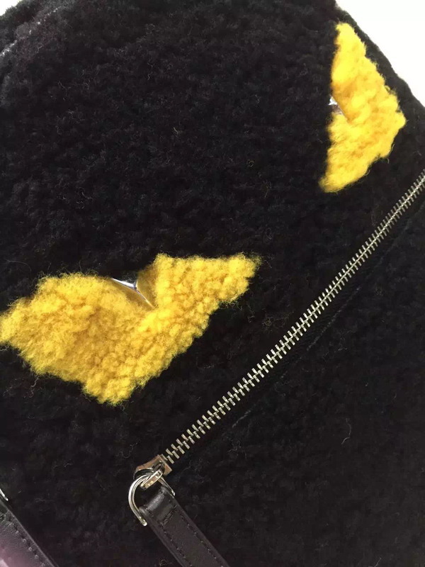2016秋冬最新作【希少限定】FENDI フェンディ スーパーコピー モンスタームートン バックパック 8BZ03648VF044N