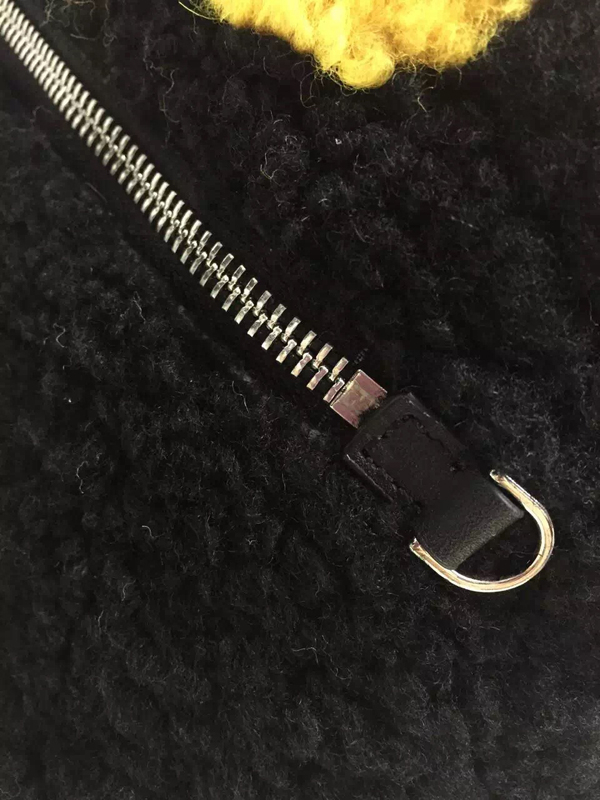 2016秋冬最新作【希少限定】FENDI フェンディ スーパーコピー モンスタームートン バックパック 8BZ03648VF044N