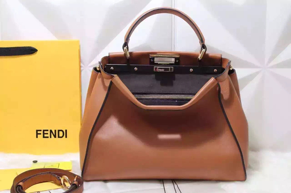 2016-17AW 新作！FENDI フェンディ スーパーコピー ピーカブー　ラージ レディース2way トートバッグ 8BN210_2WD_Y4Y
