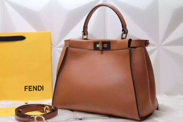 2016-17AW 新作！FENDI フェンディ スーパーコピー ピーカブー　ラージ レディース2way トートバッグ 8BN210_2WD_Y4Y