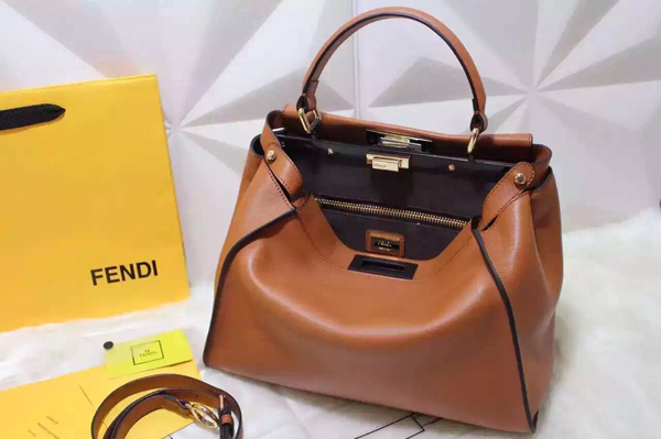 2016-17AW 新作！FENDI フェンディ スーパーコピー ピーカブー　ラージ レディース2way トートバッグ 8BN210_2WD_Y4Y