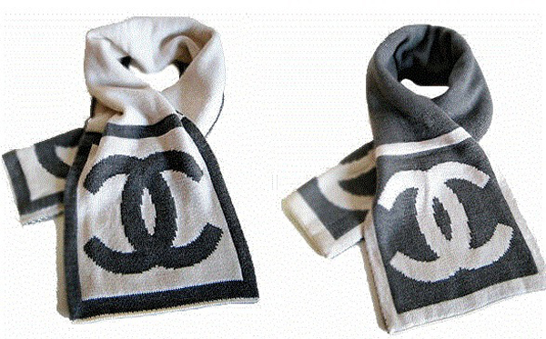 入手困難品!! シャネル【CHANEL】《SPORTS》リバーシブル仕様マフラー