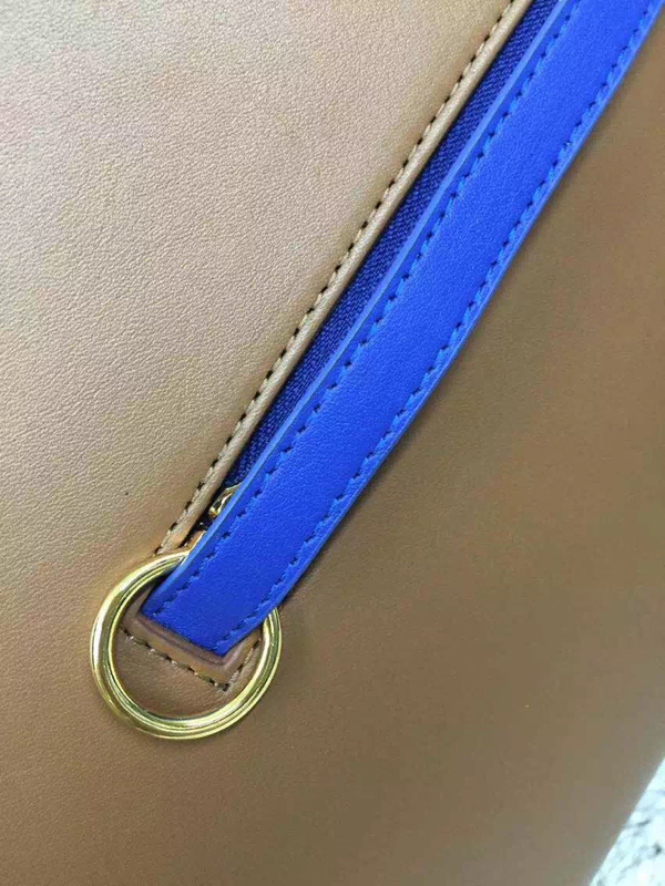 2016-16AW CELINE セリーヌ コピー スモール リング トート バッグ トープ 176203YXA 18TP