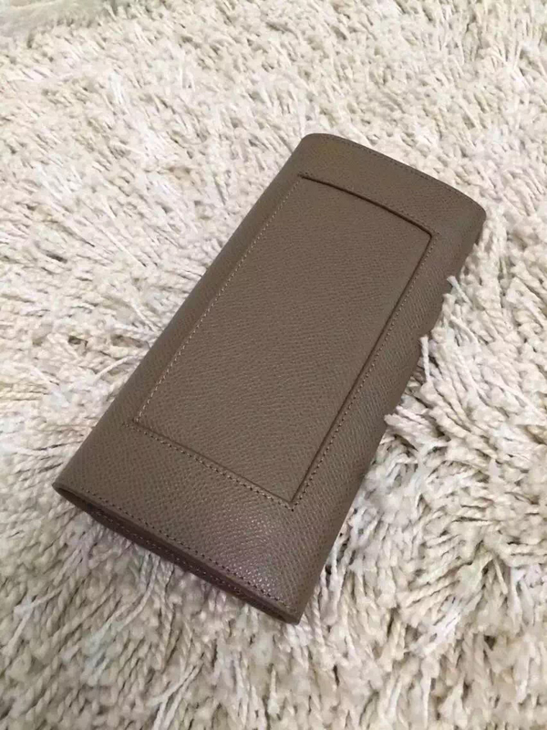 2016年最新 CELINE セリーヌ コピー 二つ折り長財布 101678 XFL