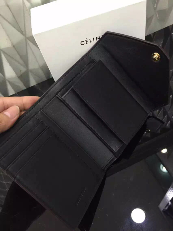 2016秋冬新作CELINE セリーヌ コピー 超可愛ポケット付折り小財布