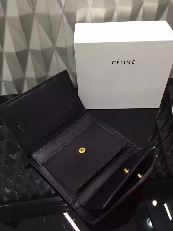2016秋冬新作CELINE セリーヌ コピー 超可愛ポケット付折り小財布
