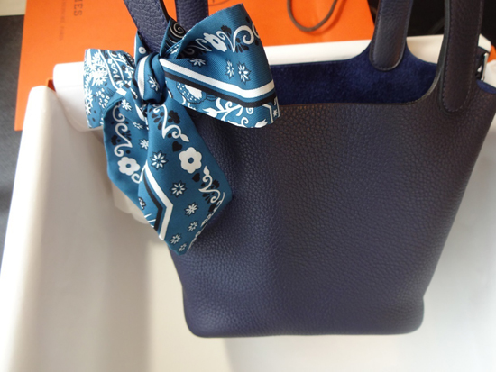 HERMES 新色★お洒落なネイビーのピコタンPM★ブルーニュイ