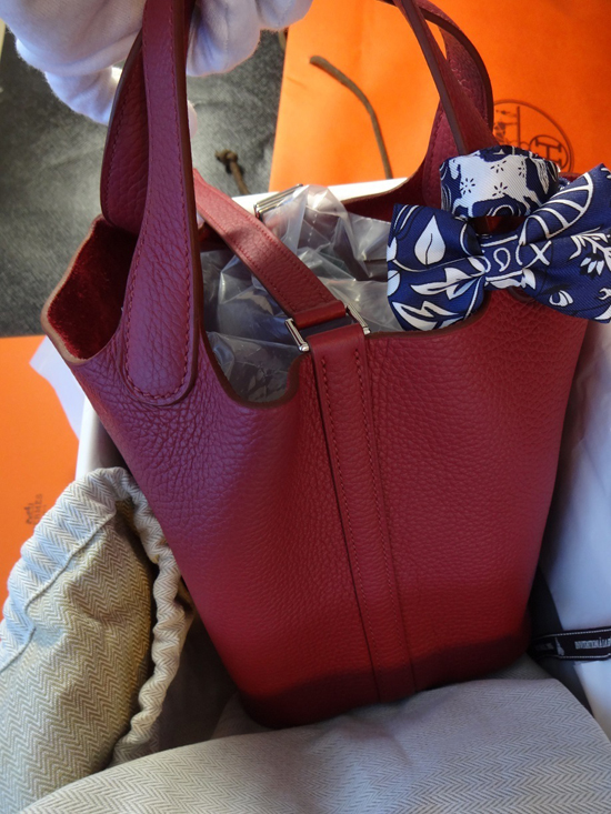 HERMES 可愛いピコタンPM★人気カラーで稀少なルビー