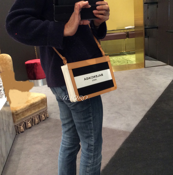 バレンシアガスーパーコピーBalenciaga☆キャンバスボーダー Clutch Bag 390641 KVS1N