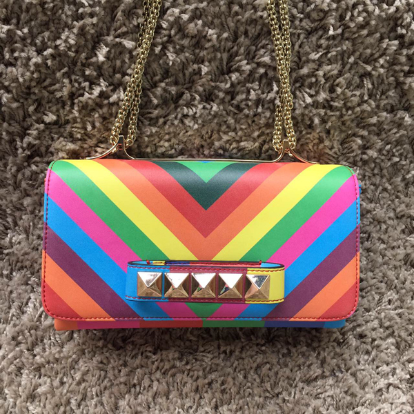 15新作【Valentino ヴァレンティノスーパーコピー】Va Va Voom ショルダーM 1973 IW4B0399NWB