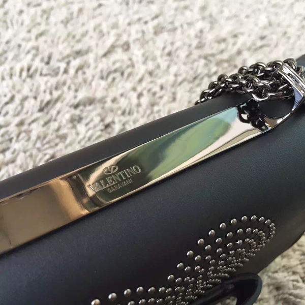 2016AW Valentino ヴァレンティノスーパーコピー Cash & Rocketコラボ ロックスタッズクラッチ IW1B0975VSJ