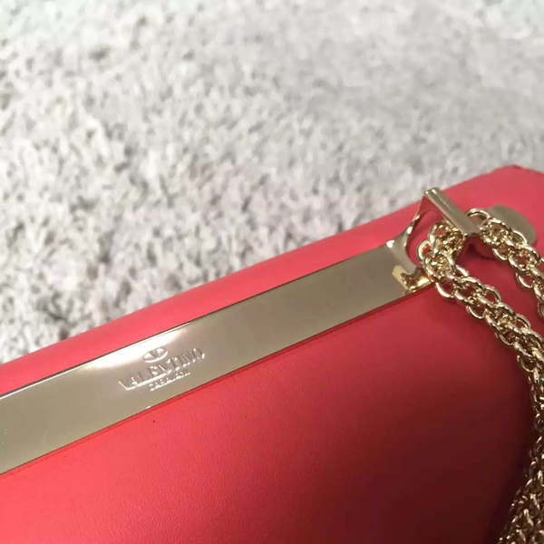 15新作 ☆Valentino ヴァレンティノスーパーコピー 【IW2B0975VSJ】 LEATHER SHOULDER BAG