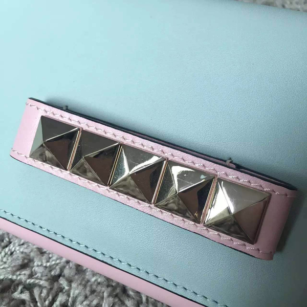 2016AW Valentino ヴァレンティノスーパーコピー クロスボディバッグ　ショルダーバッグ　チェーンバッグ W0BQ763VHE