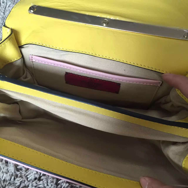 2016AW Valentino ヴァレンティノスーパーコピー クロスボディバッグ　ショルダーバッグ　チェーンバッグ W0BQ763VHE