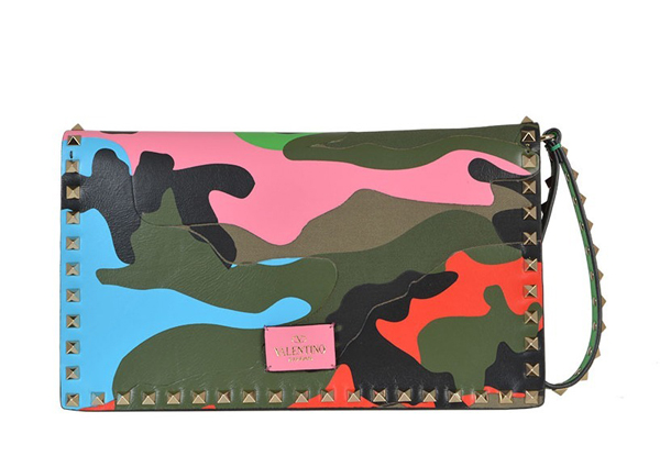 2016年春夏 Valentino ヴァレンティノスーパーコピー カモフラ ロックスタッズクラッチ