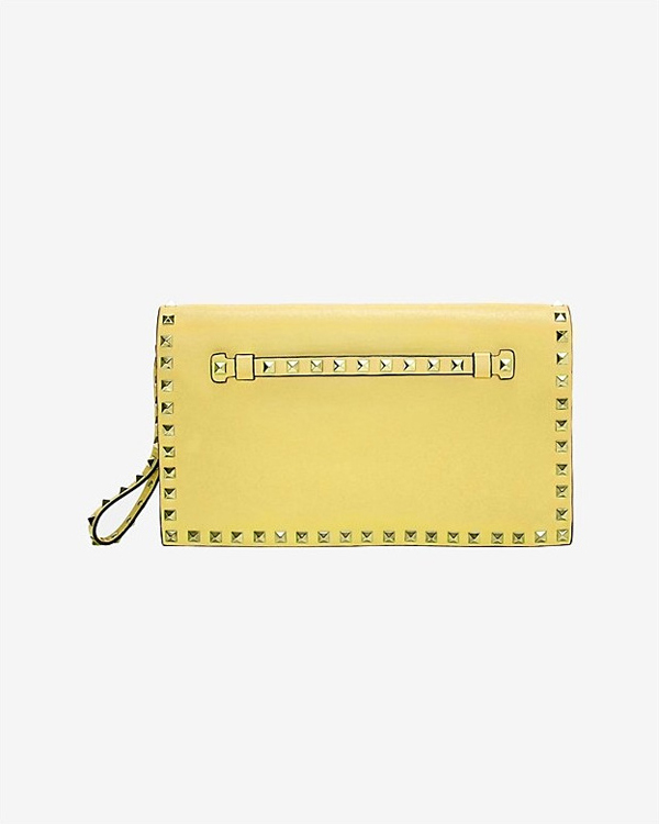 15SS【Valentino ヴァレンティノスーパーコピー】人気のRockstud YELLOW LEATHER CLUTCH IW2B0399 NBD N18