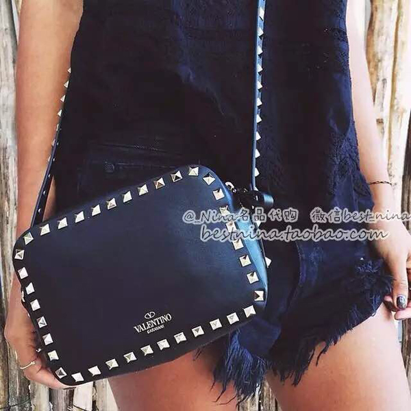 2016新作 Valentino ヴァレンティノスーパーコピー ロックスタッズ ショルダー 黒