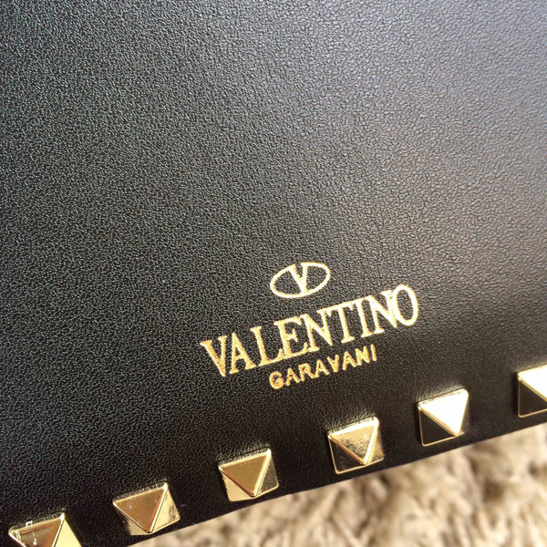 2016新作 Valentino ヴァレンティノスーパーコピー ロックスタッズ ショルダー 黒