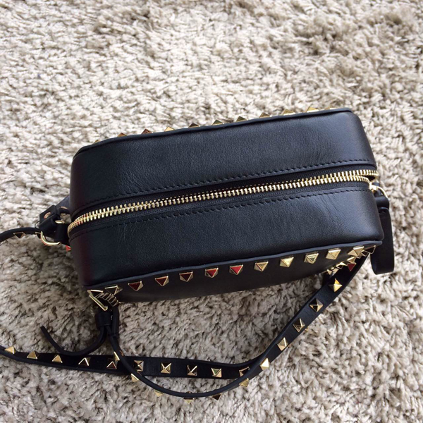 2016新作 Valentino ヴァレンティノスーパーコピー ロックスタッズ ショルダー 黒