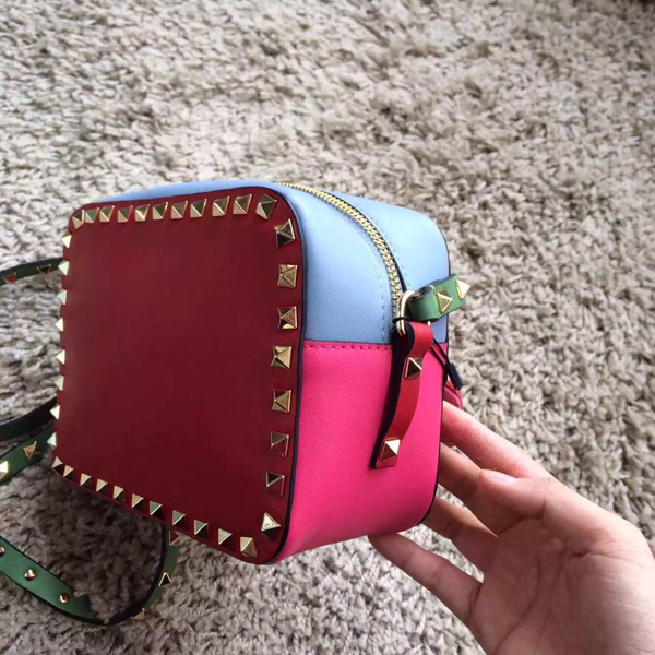 15SS Valentino ヴァレンティノスーパーコピー　ロックスタッズ ショルダーバッグ