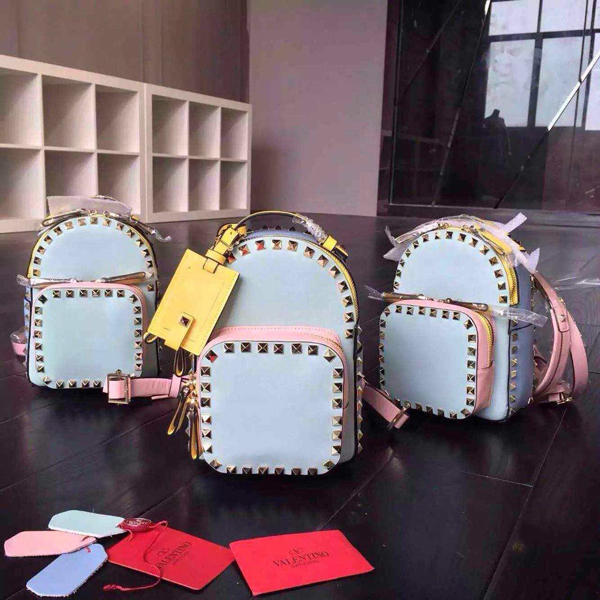 2016新作 【Valentino ヴァレンティノスーパーコピー】RockstudバックパックS パステル IW2B0859NOA