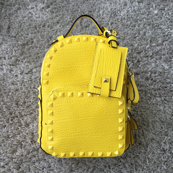 15新作 Valentino ヴァレンティノスーパーコピーヴァレンティノ（バレンチノ)バックパック YELLOW