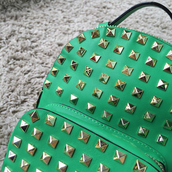 2016AW Valentino ヴァレンティノスーパーコピー★ 人気のロックスタッズバックパック ミニ Green