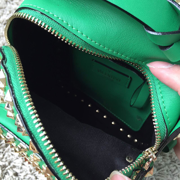 2016AW Valentino ヴァレンティノスーパーコピー★ 人気のロックスタッズバックパック ミニ Green