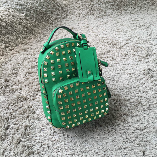 2016AW Valentino ヴァレンティノスーパーコピー★ 人気のロックスタッズバックパック ミニ Green