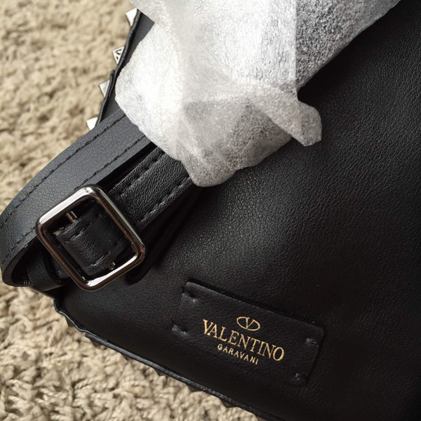 2016AW Valentino ヴァレンティノスーパーコピー★ 人気のロックスタッズバックパック ミニ Black