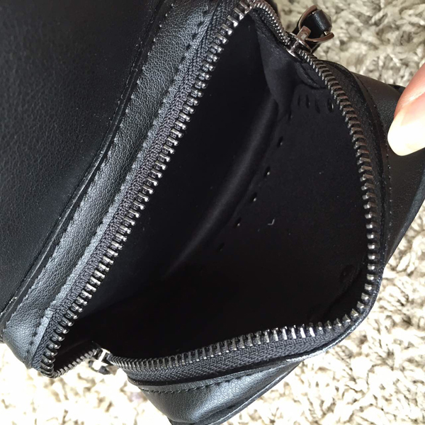 2016AW Valentino ヴァレンティノスーパーコピー★ 人気のロックスタッズバックパック ミニ Black