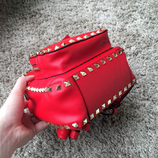 2016AW Valentino ヴァレンティノスーパーコピー★ 人気のロックスタッズバックパック ミニ Red