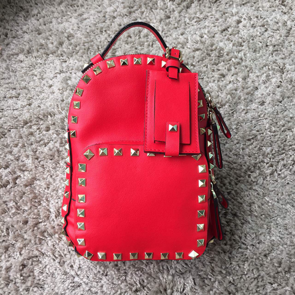 2016AW Valentino ヴァレンティノスーパーコピー★ 人気のロックスタッズバックパック ミニ Red