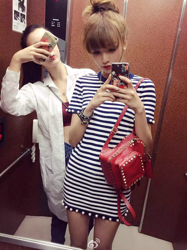 2016AW Valentino ヴァレンティノスーパーコピー★ 人気のロックスタッズバックパック ミニ Red