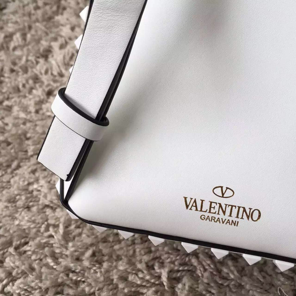 2016新作 大人気☆【Valentino ヴァレンティノスーパーコピー】Rockstud small backpack