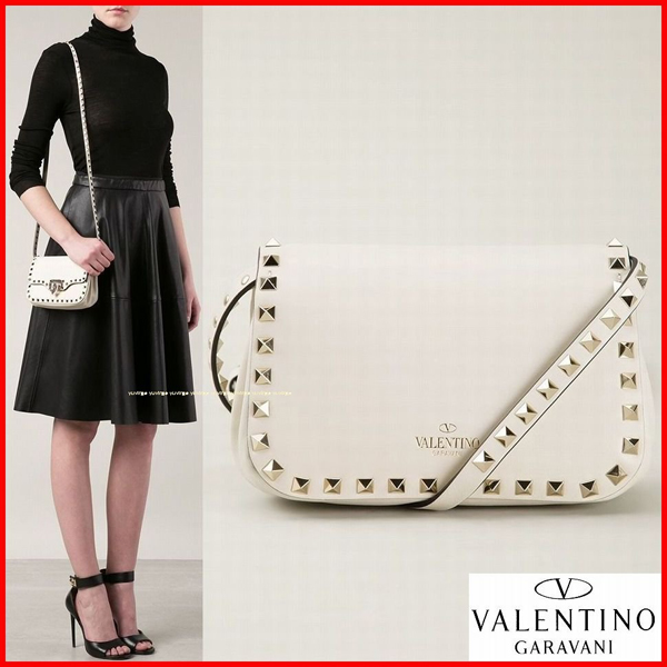 2016新作【Valentino ヴァレンティノスーパーコピー】Rockstudクロスボディ アイボリー