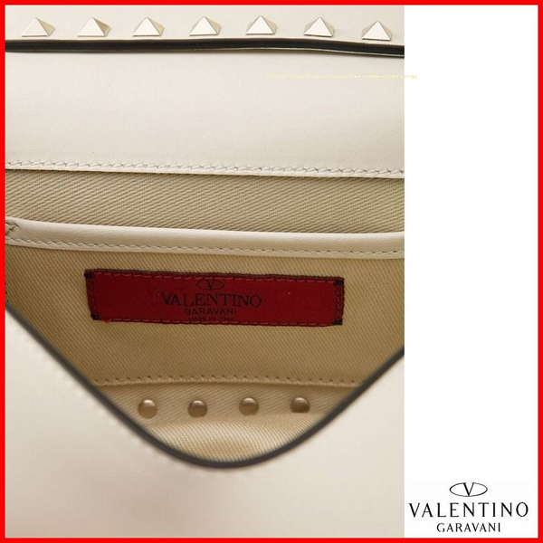 2016新作【Valentino ヴァレンティノスーパーコピー】Rockstudクロスボディ アイボリー