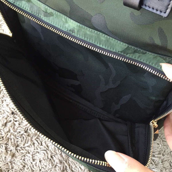 2016新作【Valentino ヴァレンティノスーパーコピー】RockstudバックパックM カモフラ